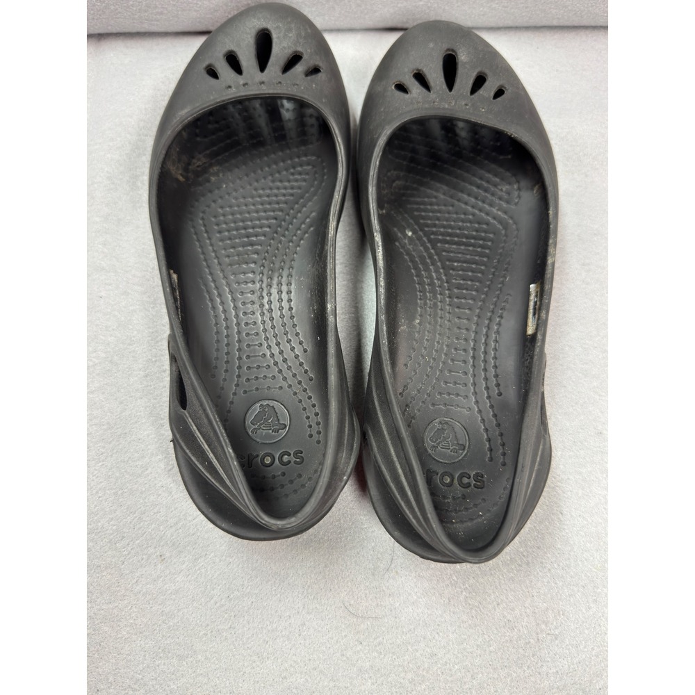 Crocs Olivia Black Slingback Ballet Flats Women Size 8 Laser Cut Petal Slip On - Picture 4 of 11